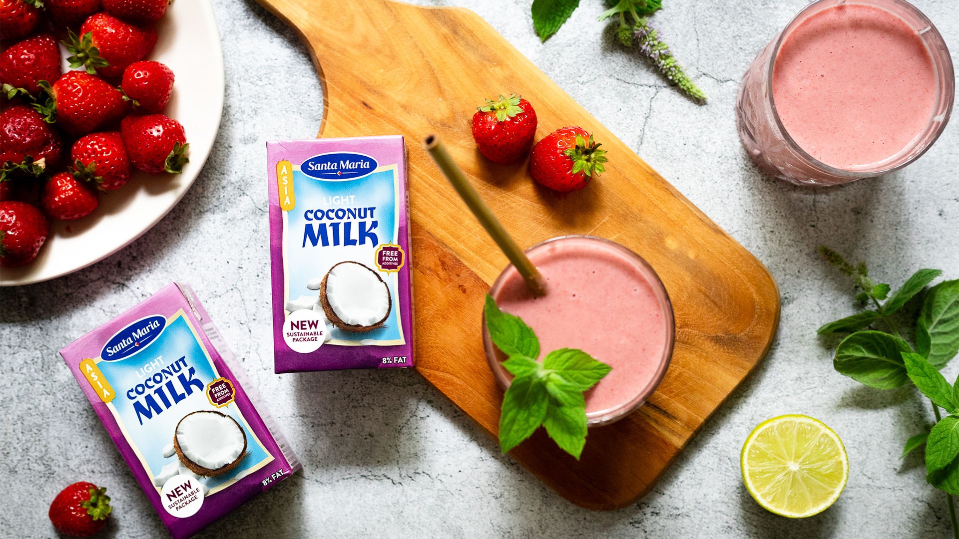 Maasika-kookosesmuuti