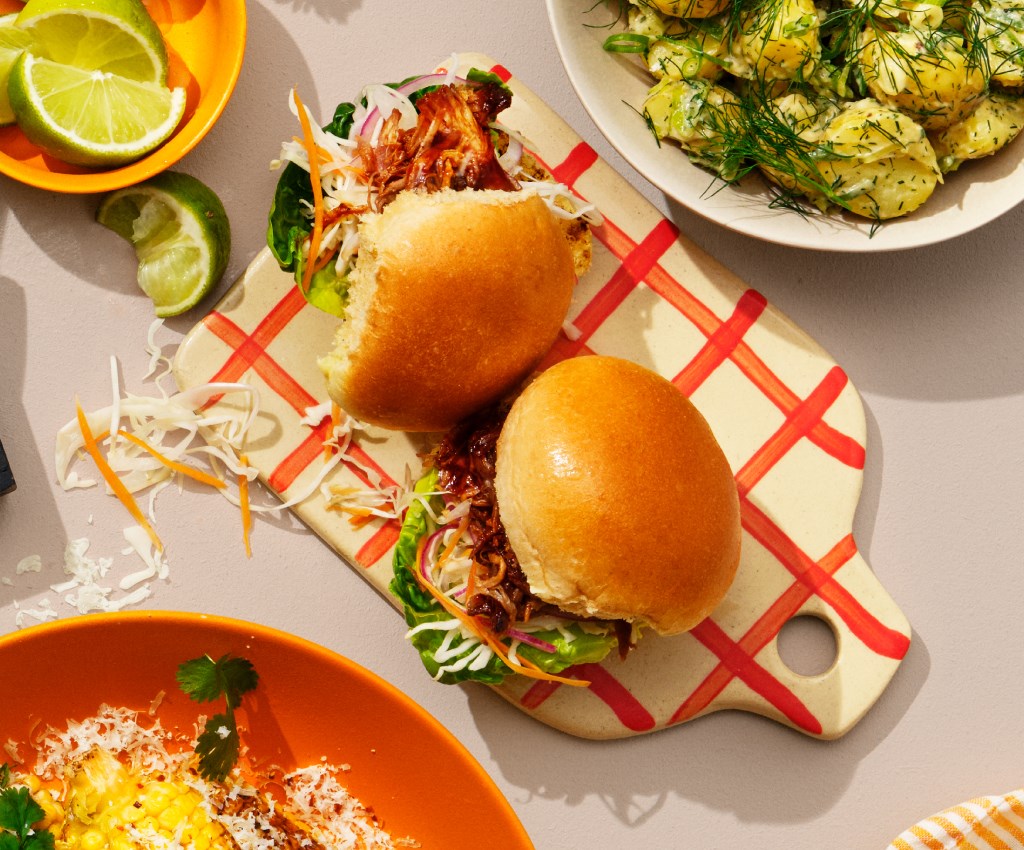 Pulled pork sliders