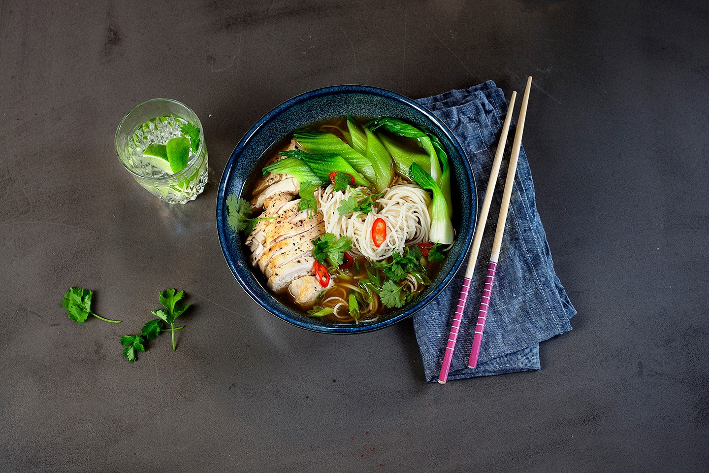 Vištienos ir Ramen makaronų sriuba