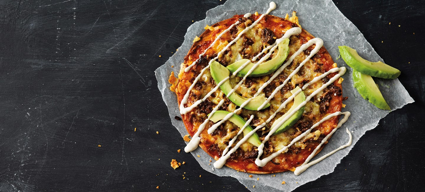 Tortillapizza Mexicana med köttfärs och avokado