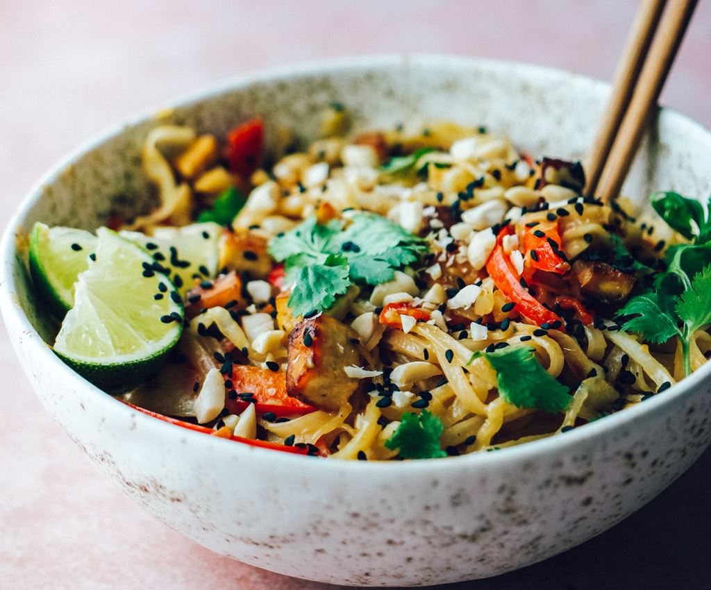 Pad Thai tofu ja köögiviljadega