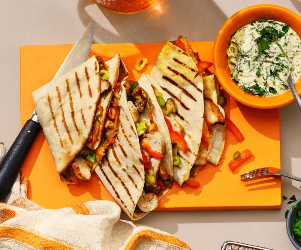 BBQ kana-quesadillad