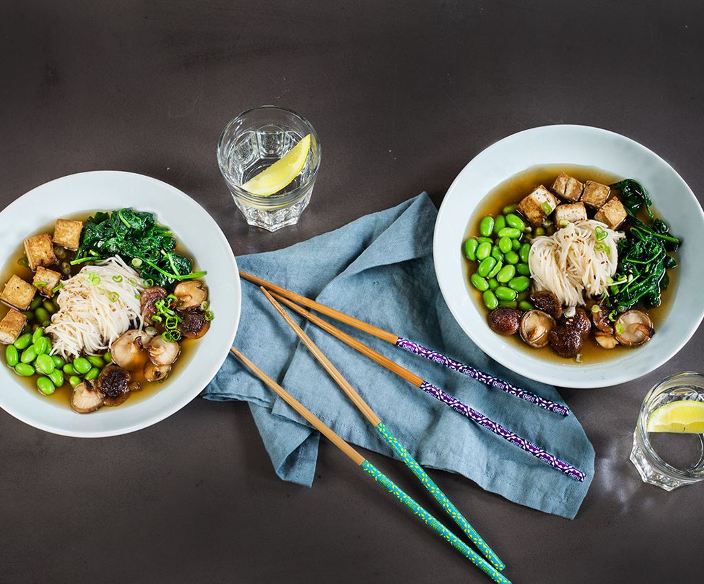 Vegetarisk ramensuppe med tofu og shiitake