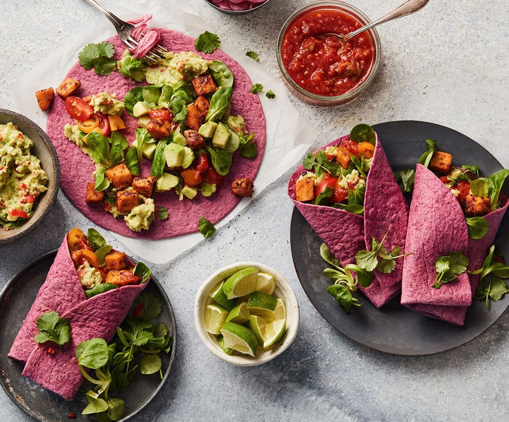 Fajitas de betteraves végétariennes à l’oignon rouge mariné et au guacamole