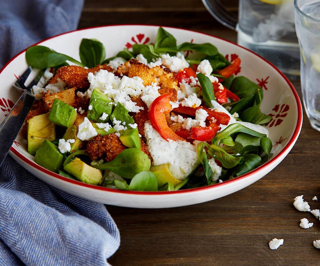 Bowl with crispy chicken fajitas