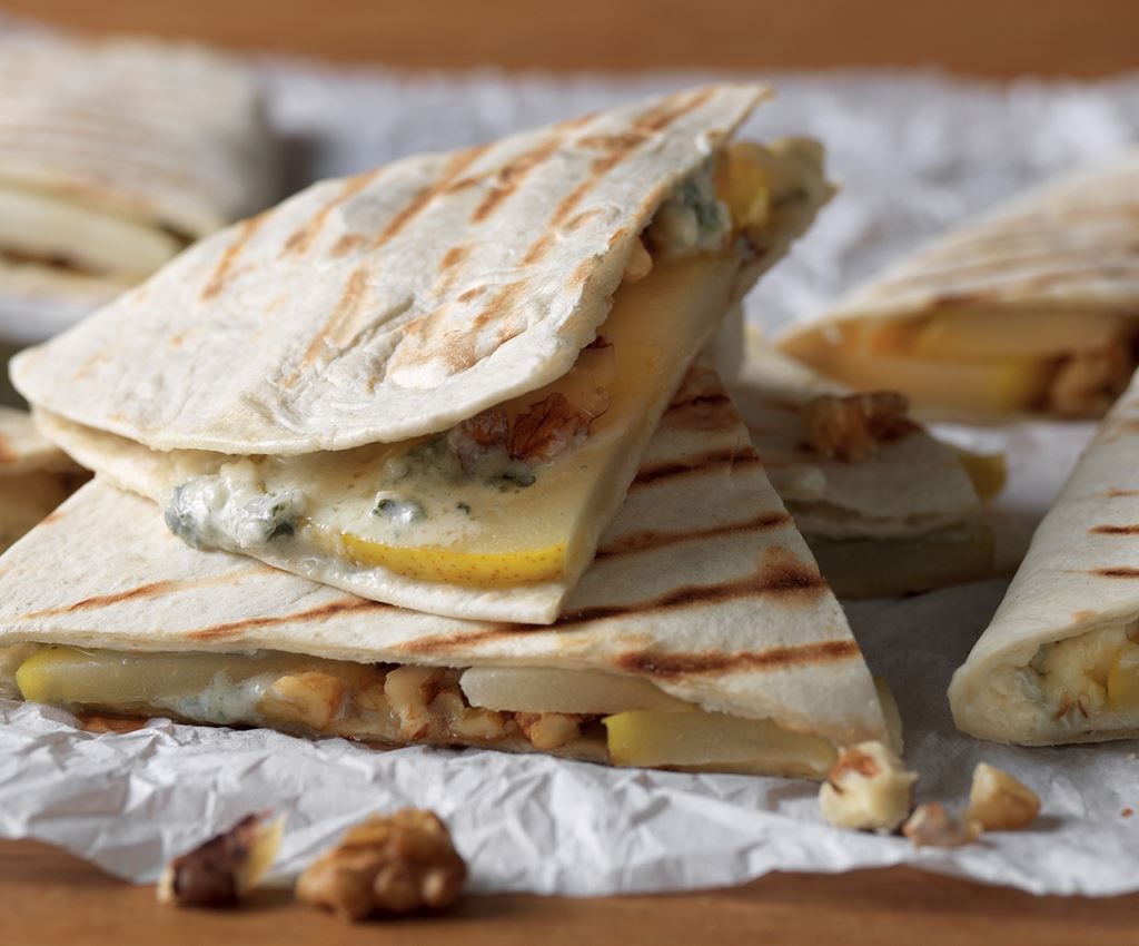 Quesadillad pirni ja gorgonzola juustuga