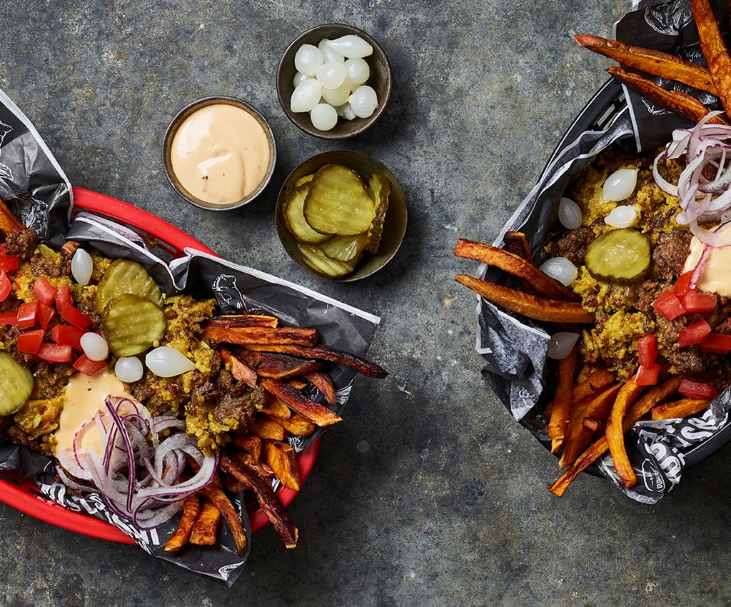 Loaded fries met Pulled Oats rendang