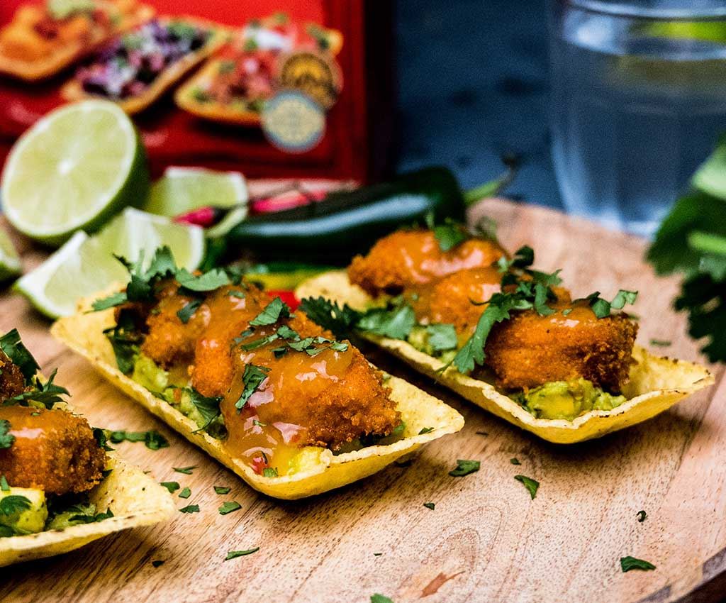 Taco med panert laks og mango- og papayasalsa